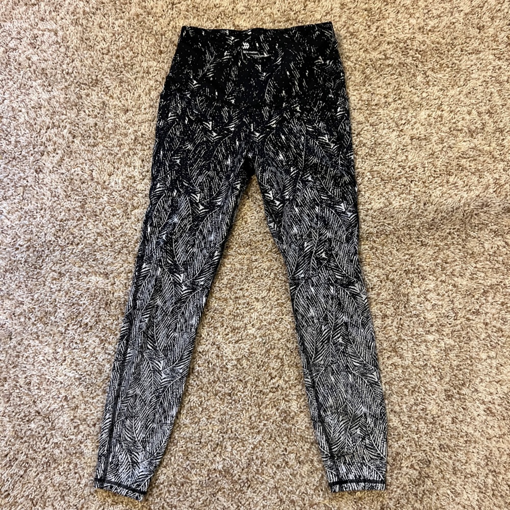 Pattern leggings